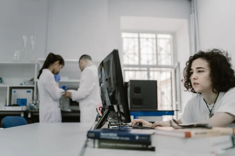 Nouvelles technologies : définition claire et repères pour s&rsquo;y retrouver