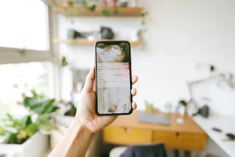 iPhone indisponible : que signifie ce message et comment le débloquer
