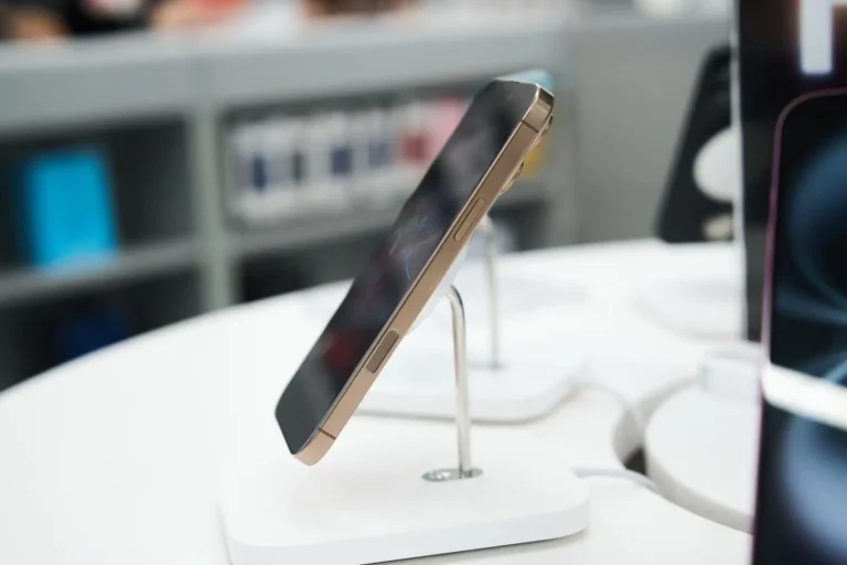 Mobilezone : qui est ce spécialiste suisse de la téléphonie