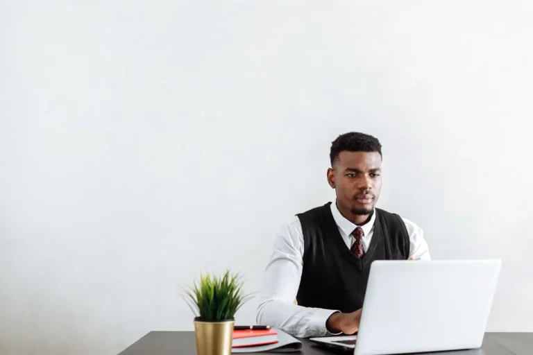 Travail à mi-temps : ce que dit la loi et comment ça marche