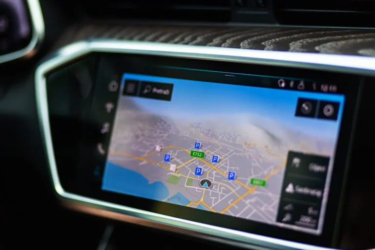 Appli Android Auto : ce qui fonctionne vraiment sur l&rsquo;écran