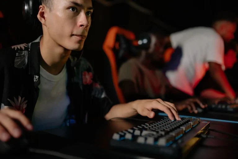 Esport et sport : ce qui les rapproche, ce qui les sépare vraiment
